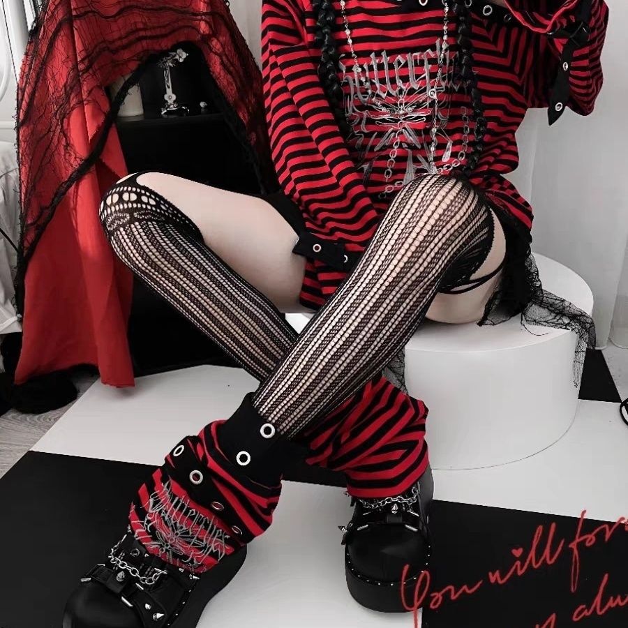 Black And Red Striped Long-sleeved Top T-shirt Suit
