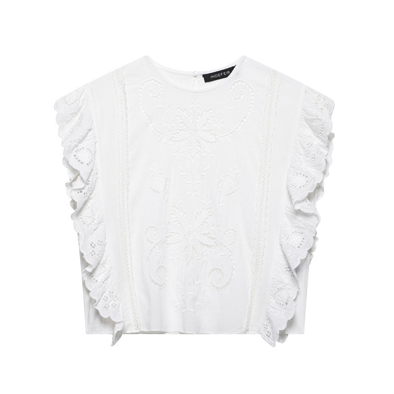 Wooden Ear Sleeveless T-shirt Romantic Embroidered Hollow Top