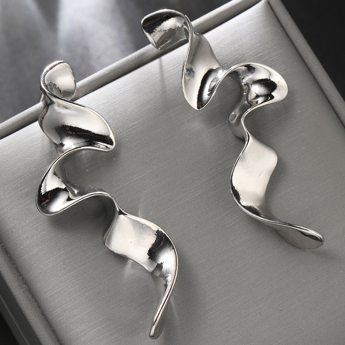 Dramatic Irregular Metal Earrings For Women