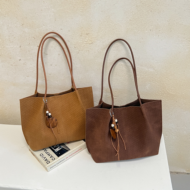 Commuter Vintage Large-capacity Underarm Bag New Casual Style