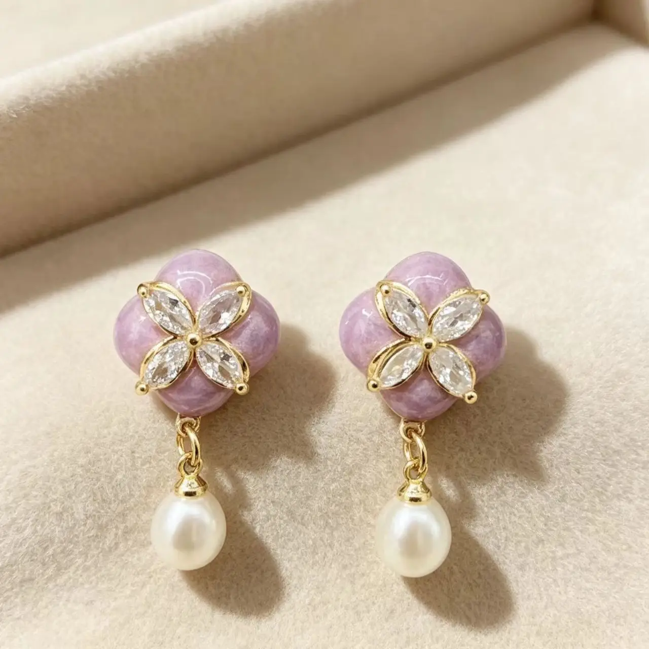 Fashionable Elegant Versatile Enamel-iced Stud Earrings