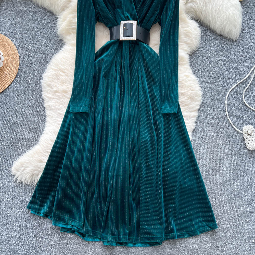 Buy Women's Clothing Online | Buy Trending Dresses for Women