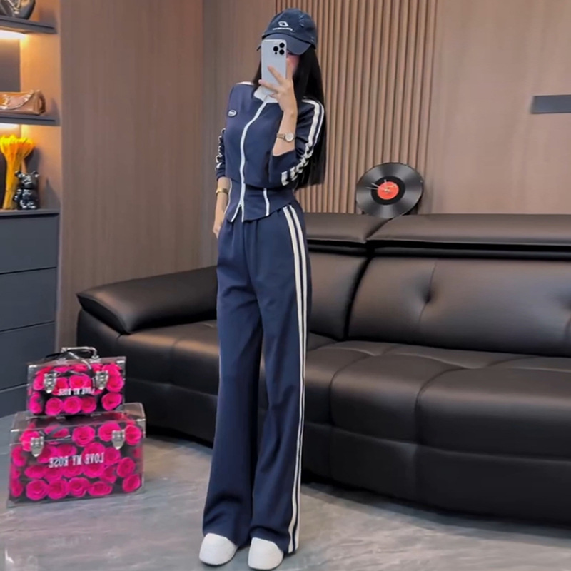 Women's Casual Sportswear Set SpringAutumn Stylish Design