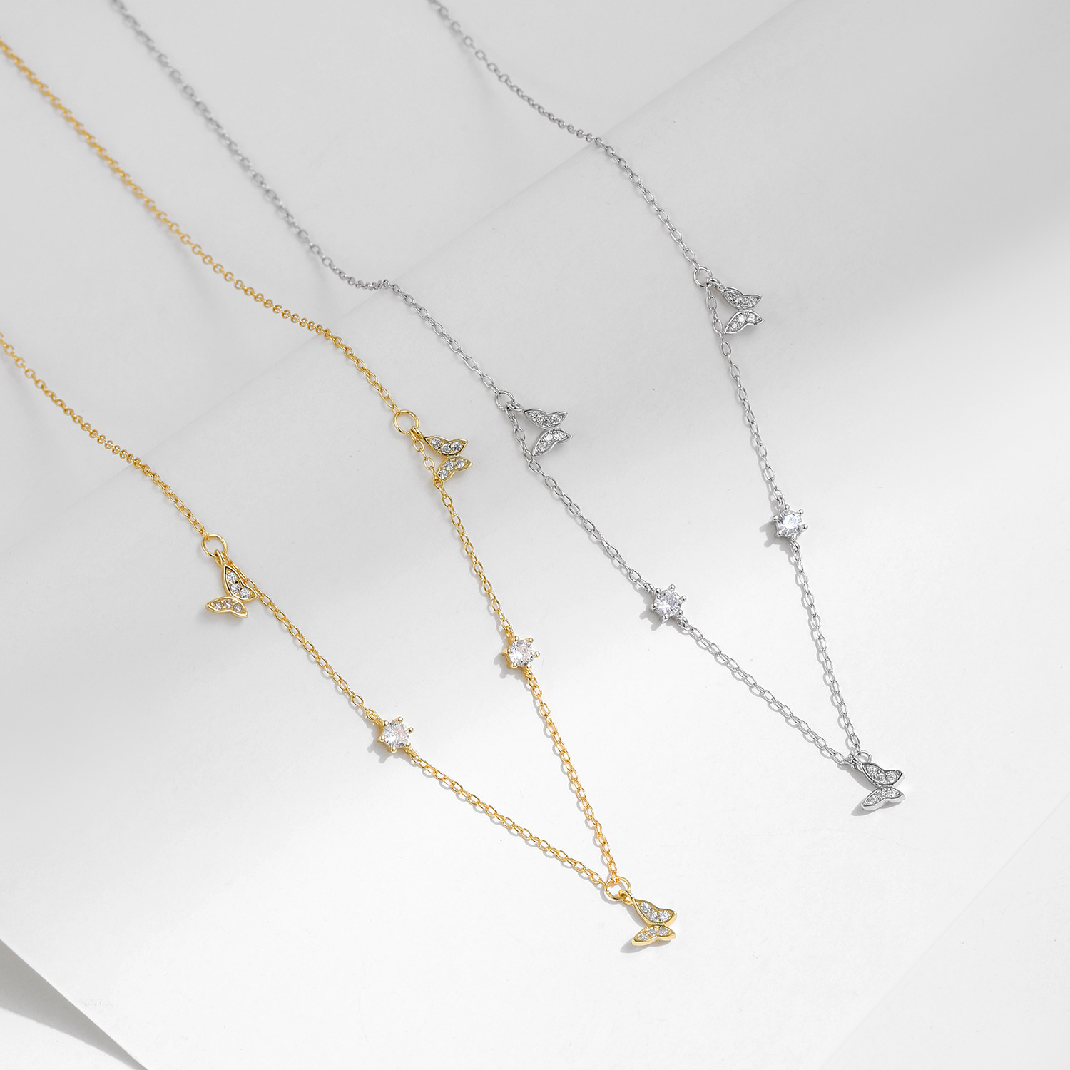 Female Sweet Graceful And Cute Shiny Full Diamond Butterfly Clavicle Chain