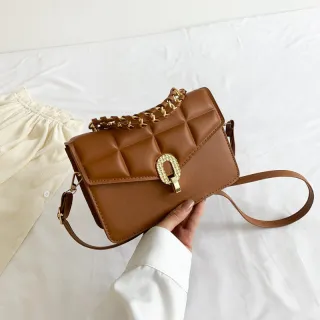 Women's Fashion Leisure Chain Portable Lock Shoulder Messenger Bag - Brown