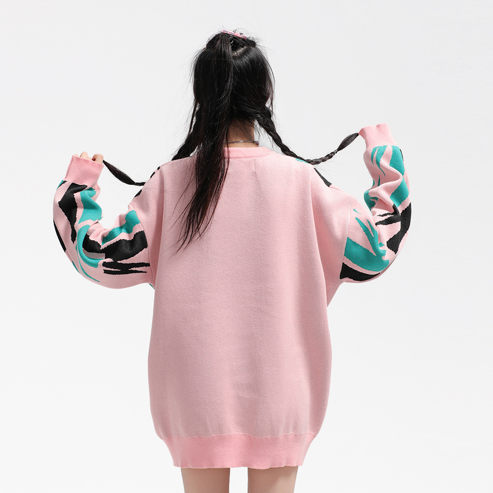 Women's Graffiti Geometric Printed Round Neck Sweater