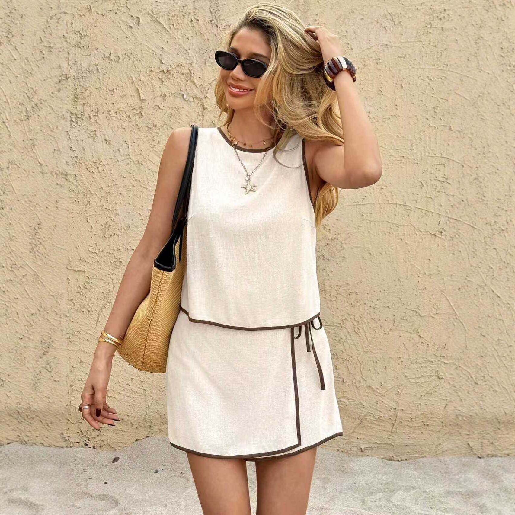 Resort-Style Color-Block Trim Sleeveless Top Shorts Set