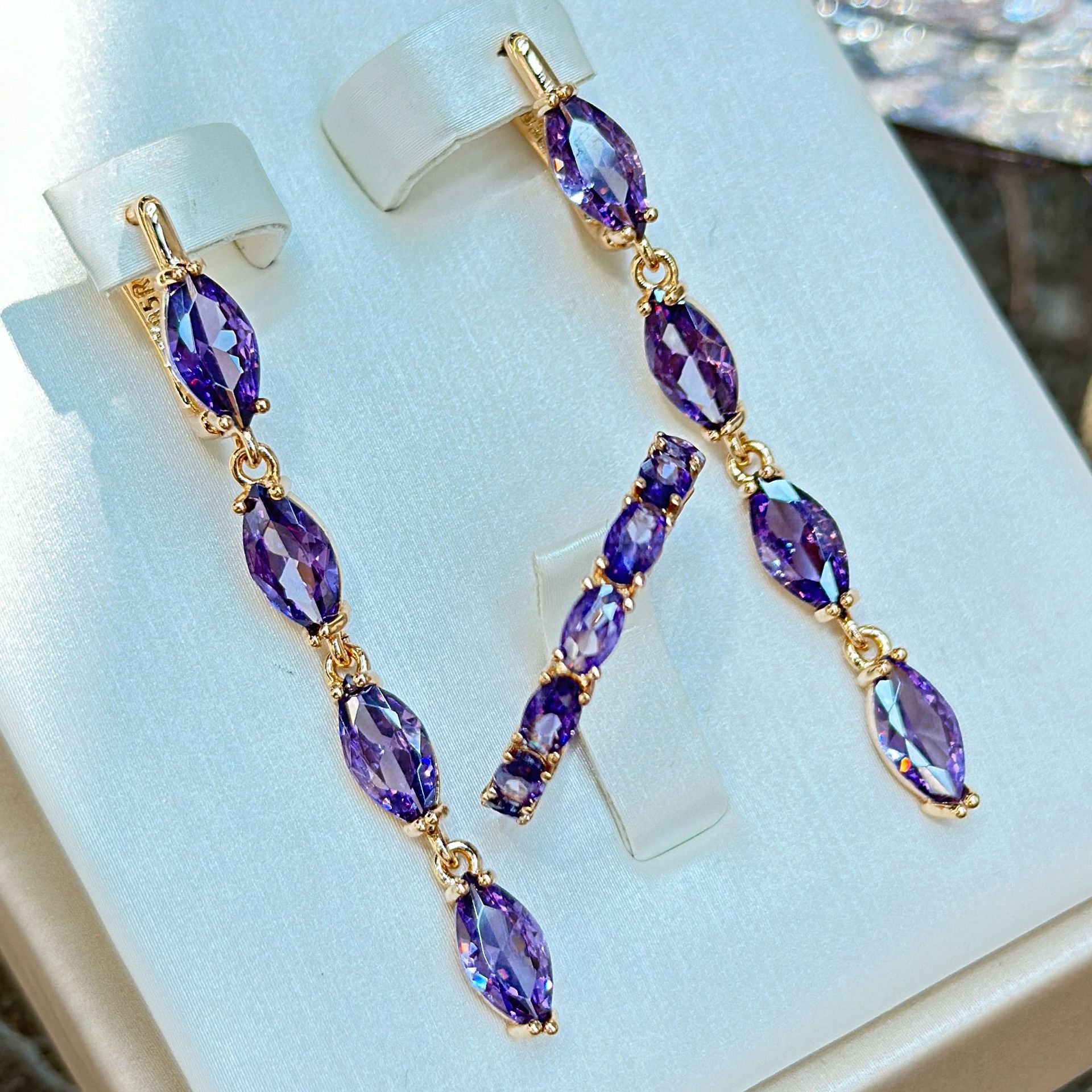 https://cf.cjdropshipping.com/quick/product/49ad05b8-a6e8-47b9-a863-caa08d4969f0.jpg
