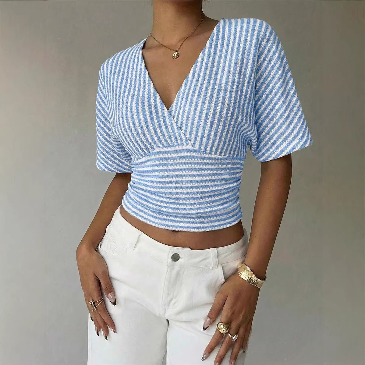 https://cf.cjdropshipping.com/quick/product/49de8ddd-11dc-466e-81ce-732dd515187c.jpg