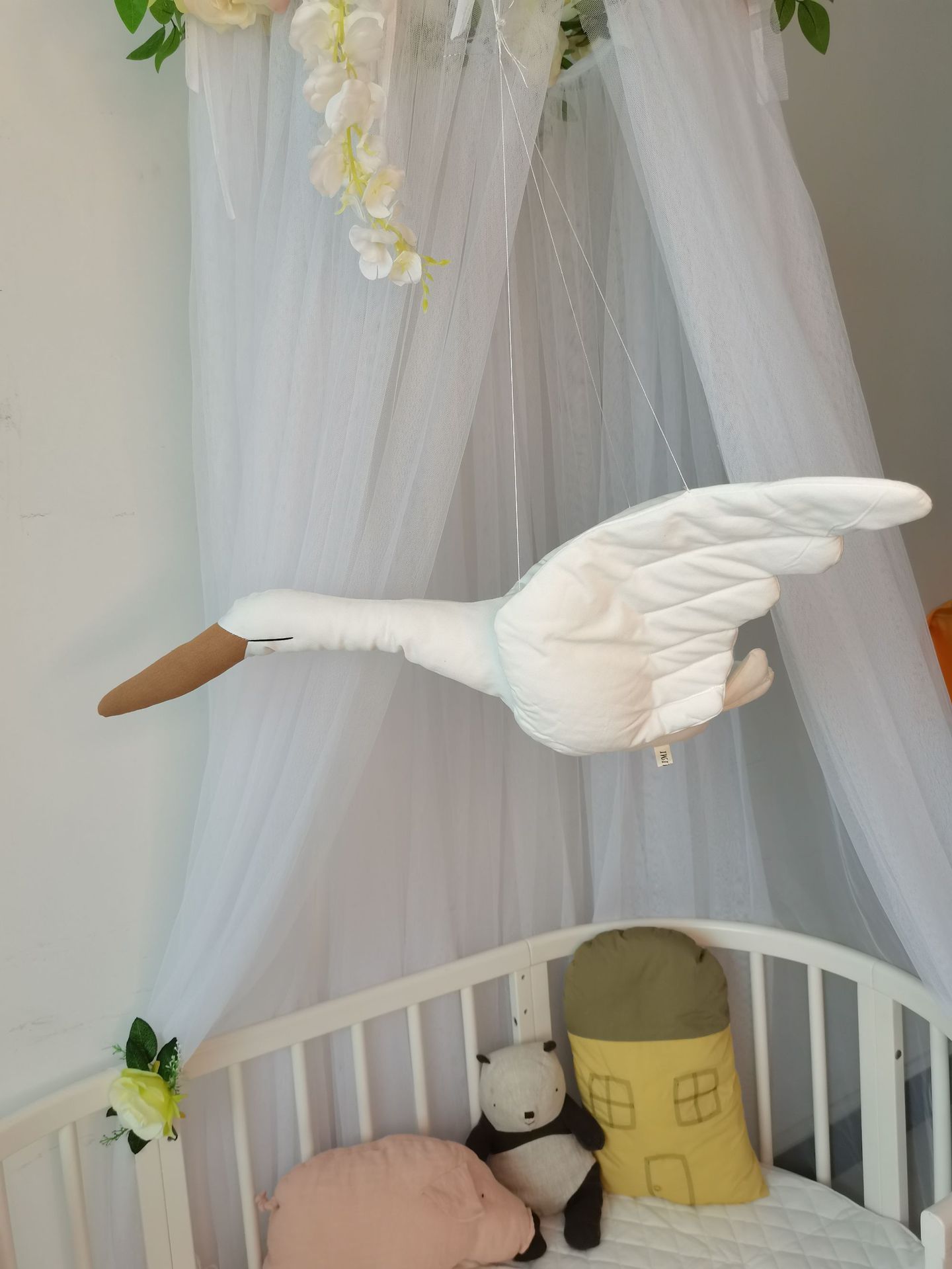 Plush Swan Wall Hanging, picture 1 of 6