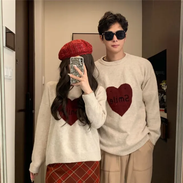 Christmas themed Cozy Sweater Loose fitting New style Laid back Knit Cardigan Sweater M - Shop at LoveMi