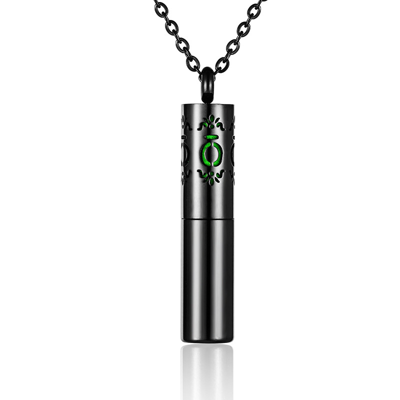 Fashion Simple Hollow Stainless Steel Titanium Steel Aromatherapy Pendant