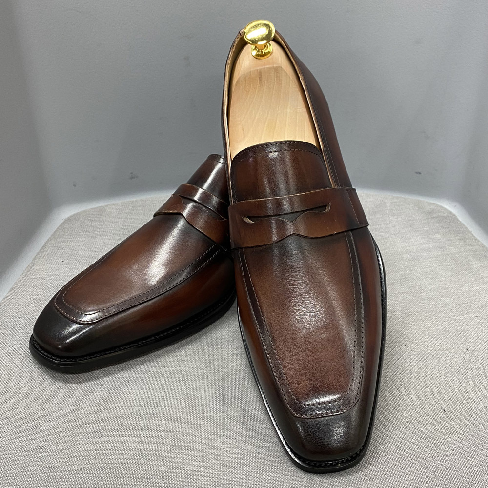 Title 5, Klassieke Italiaanse leren loafers voor heren, ...