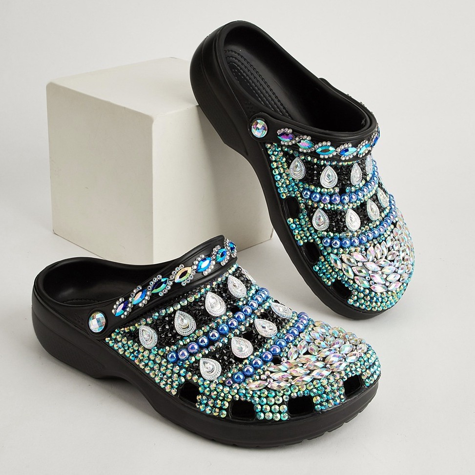 Women's Fashion Rhinestone-embellished Summer Perforated Sandals