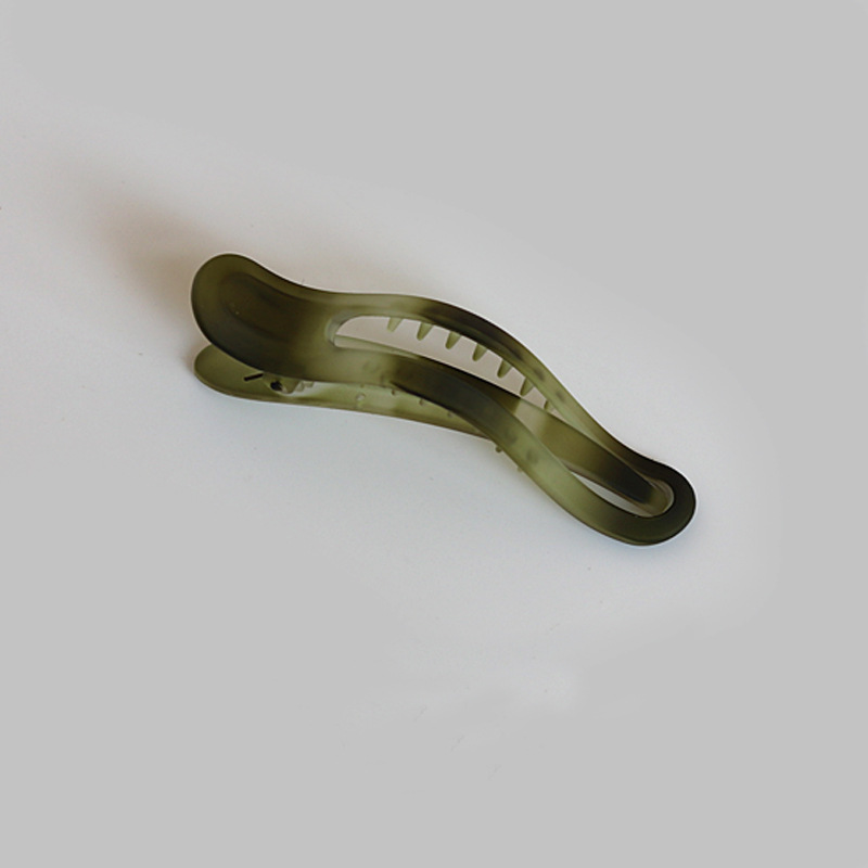 مشبك بطة كوري أنيق من الأكريليك يناسب جميع الإطلالات