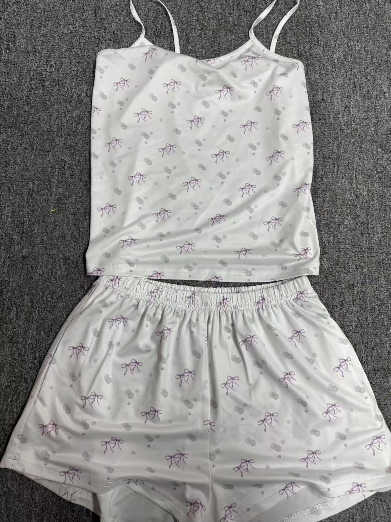 Buy Women's Clothing Online | Buy Trending Dresses for Women