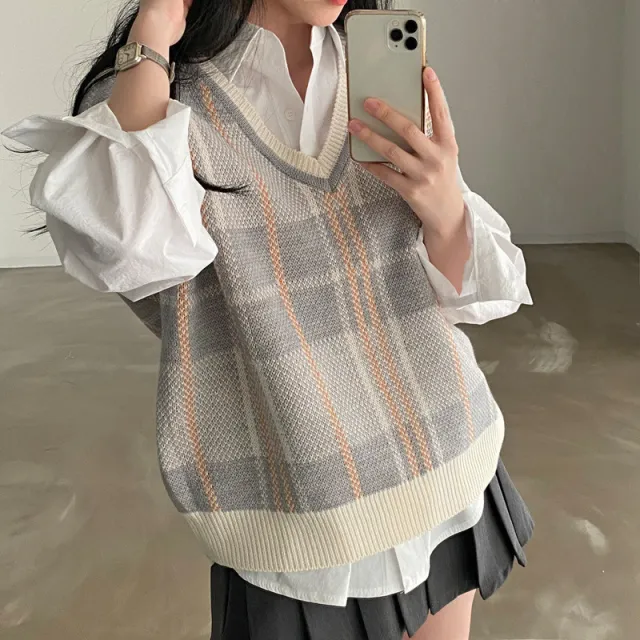 Autumn And Winter Plus Size Plaid Knitted Vest Sweater Gray - Shop at LoveMi