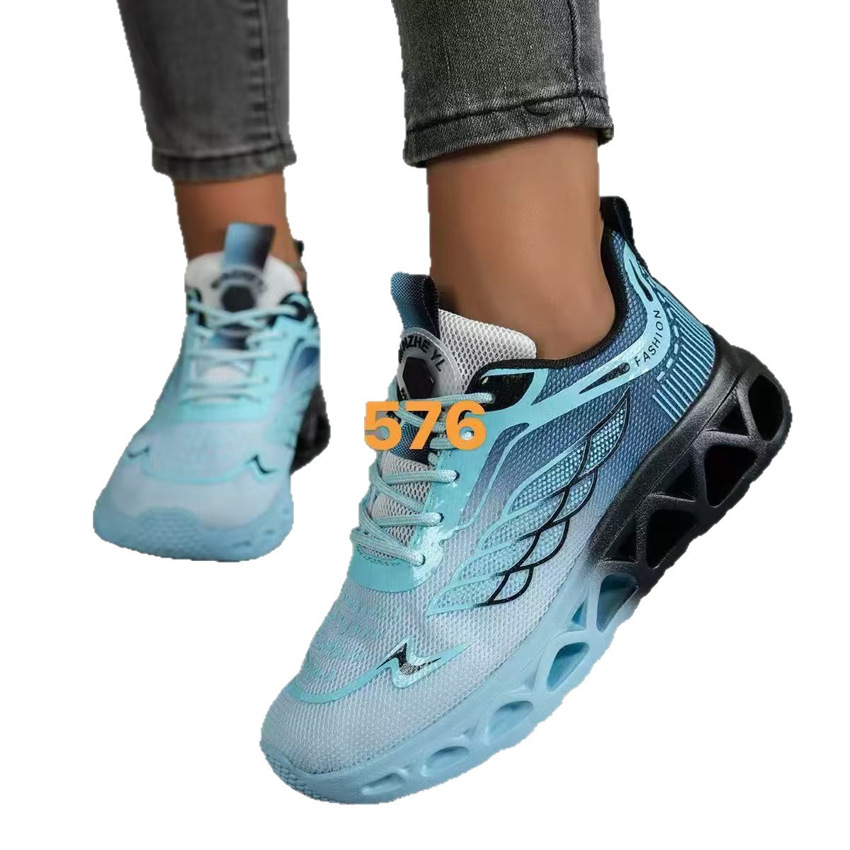 Best-selling Lightweight Cushioned Dad Sneaker With A Breathable Mesh Upper - thumbnail