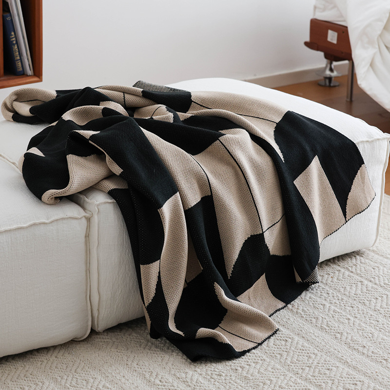 Nordic Geometric Instagram-Style Knitted Half-Fleece Blanket