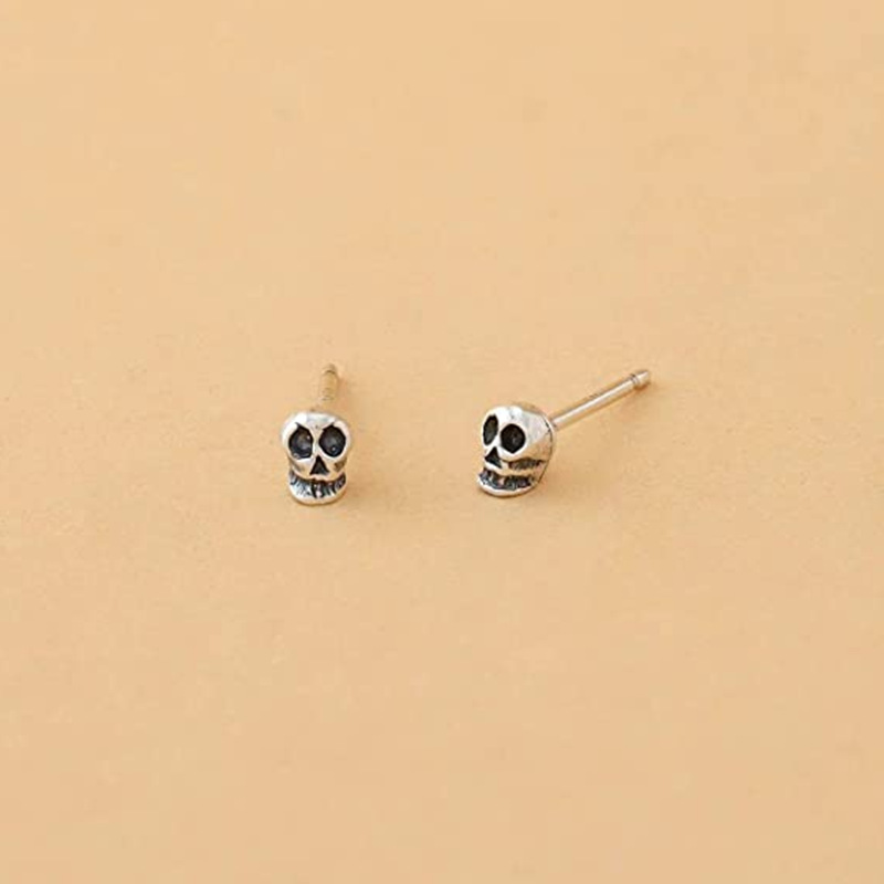 European And American Popular Personalized Ghost Head Gothic Retro Skull Stud Earrings Ornament