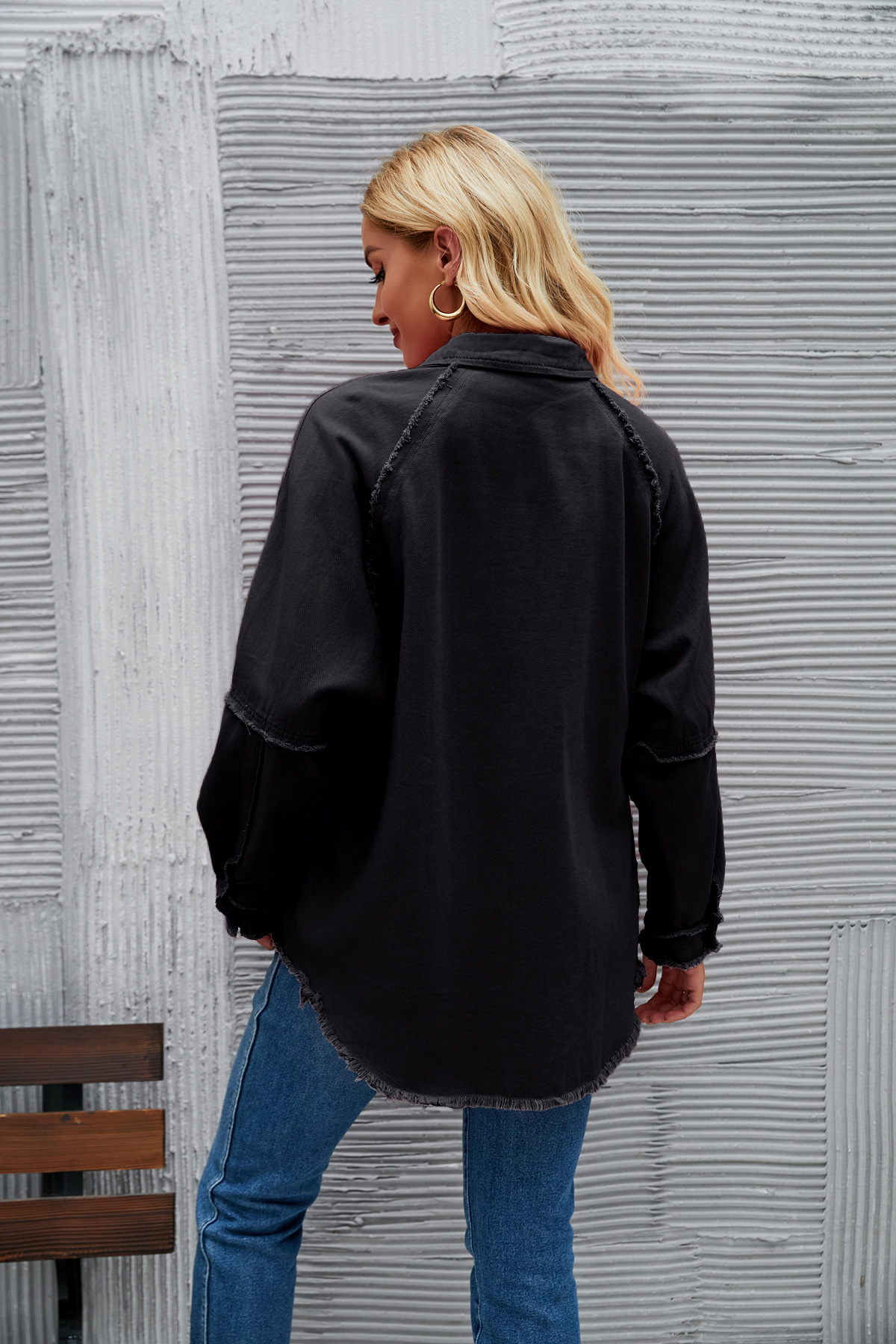 Women's Double-pocket Washed Long-sleeved Denim Coat - Image 3