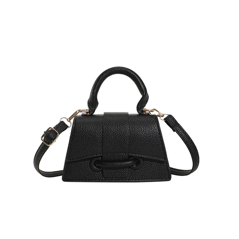 Chain Messenger Bag Mini Western Style Shoulder Handbag - Black