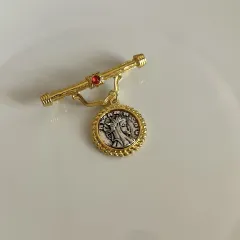 French Style Antique Coin Brooch Female Senior Niche Suit Pin - Vintage Brooch - View 1