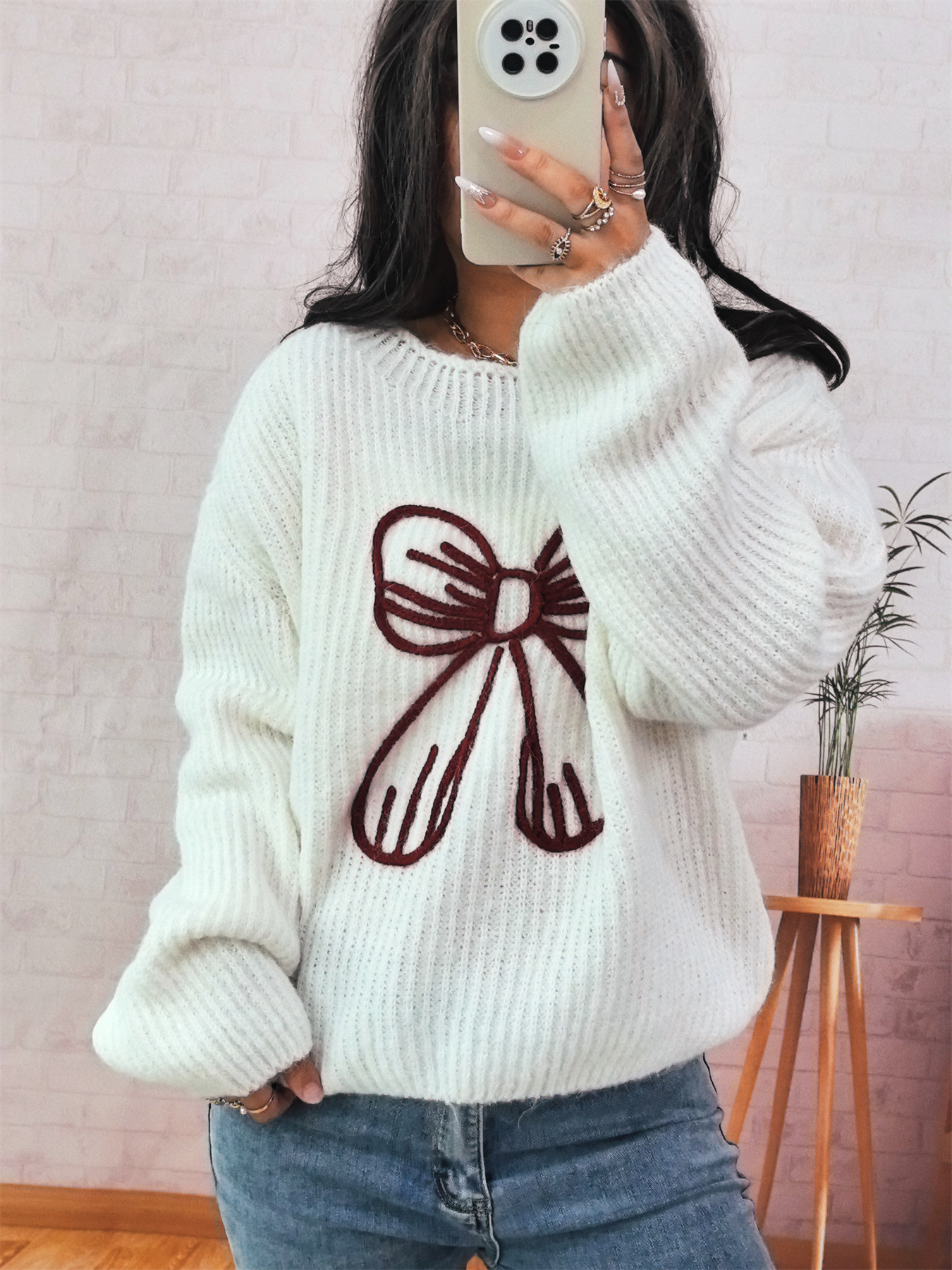 Simple Casual Bow Embroidery Decoration Knitted Long Sleeve Sweater