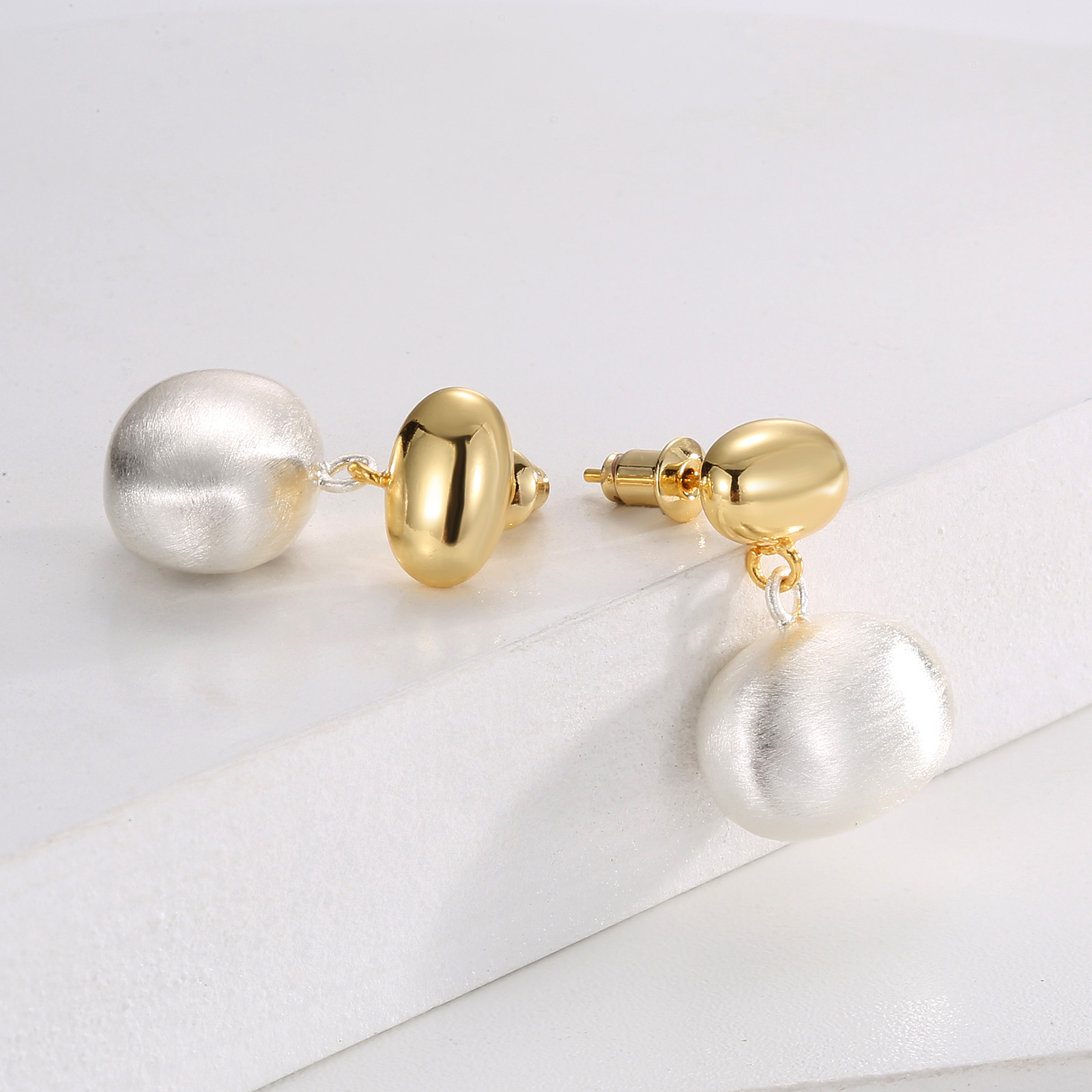 Fashion Elegant Lady Of Note Brushed Earrings