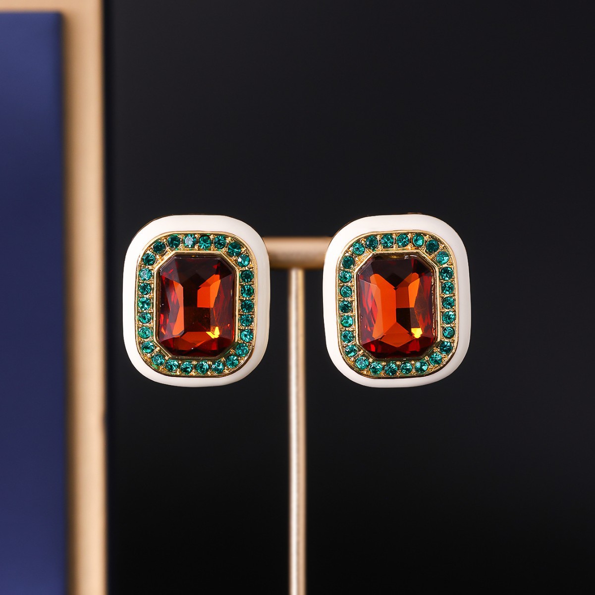 https://cf.cjdropshipping.com/quick/product/4b6164fe-6a17-4ace-96f7-487ff7918863.jpg