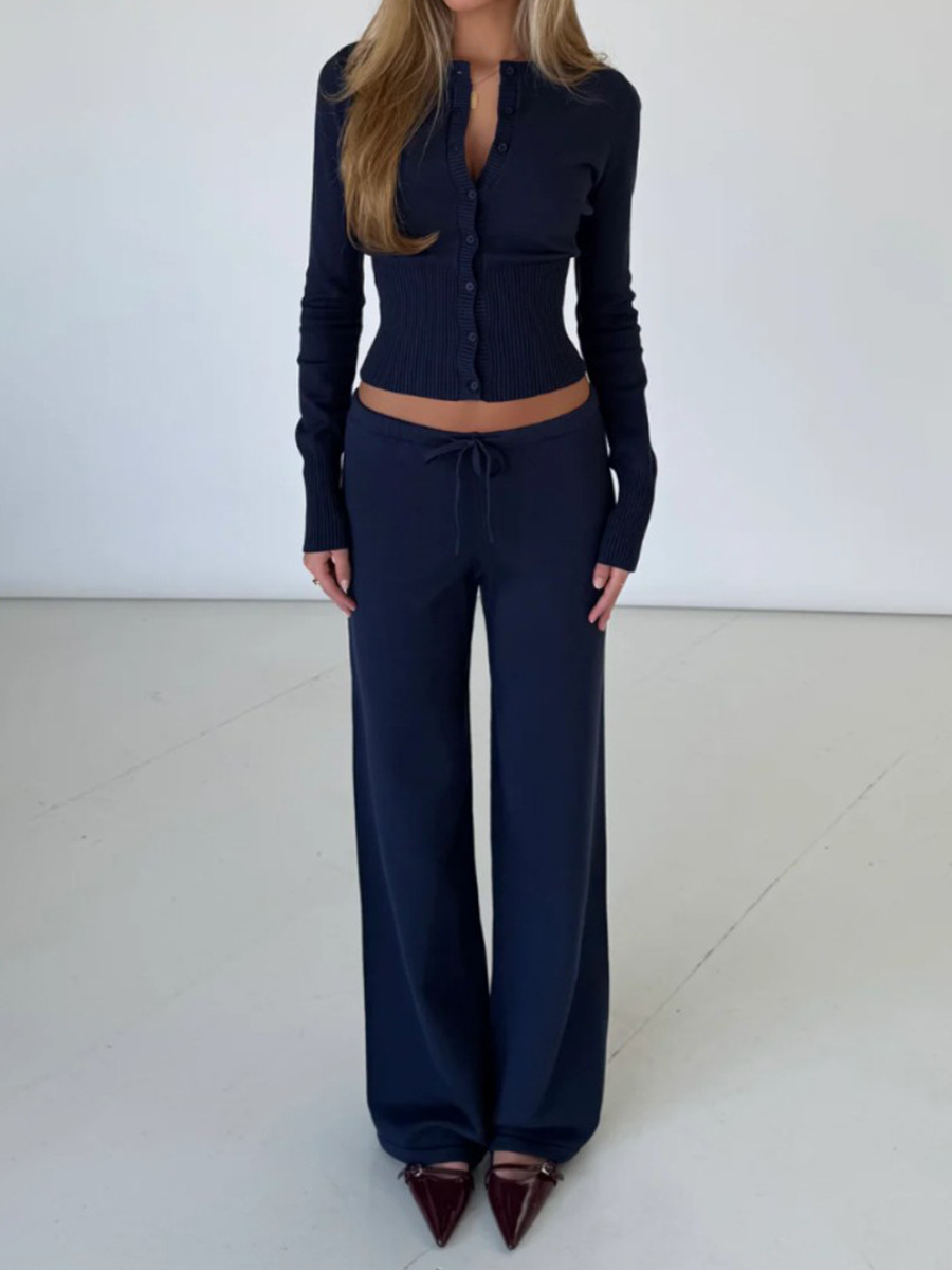 Buy Women's Clothing Online | Buy Trending Dresses for Women