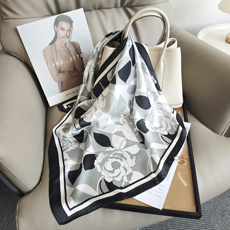 Good-looking Creative Women's Fresh Simple Floral Printed Square Scarf - Image 7