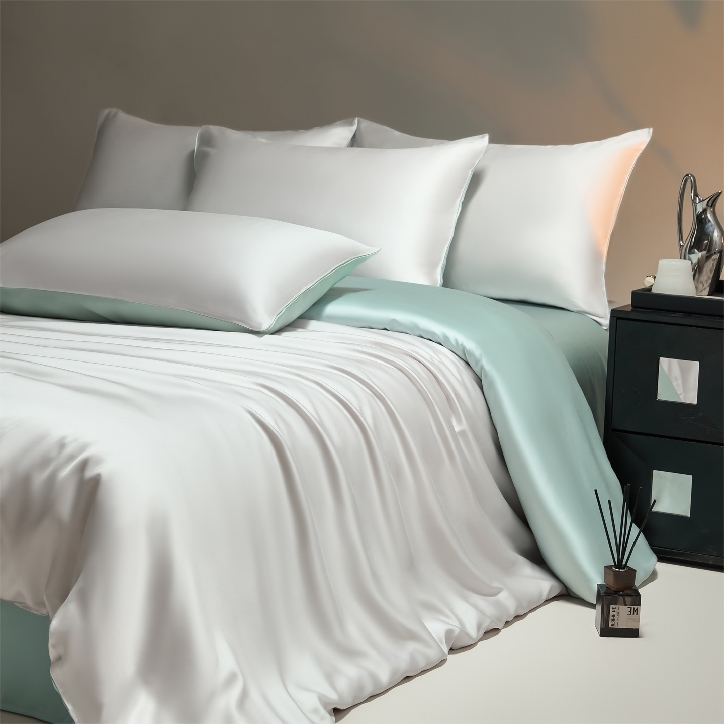 Affordable Luxury High-end Tencel Four-piece Bedding Set Sheets And Duvet Cover — foto 10