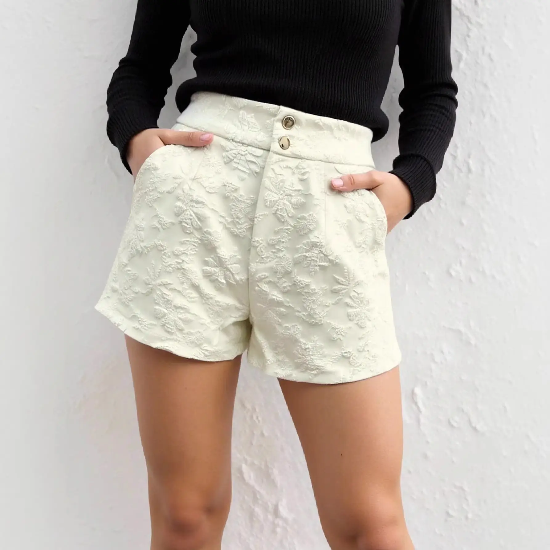 Women's Elegant Embroidered Shorts