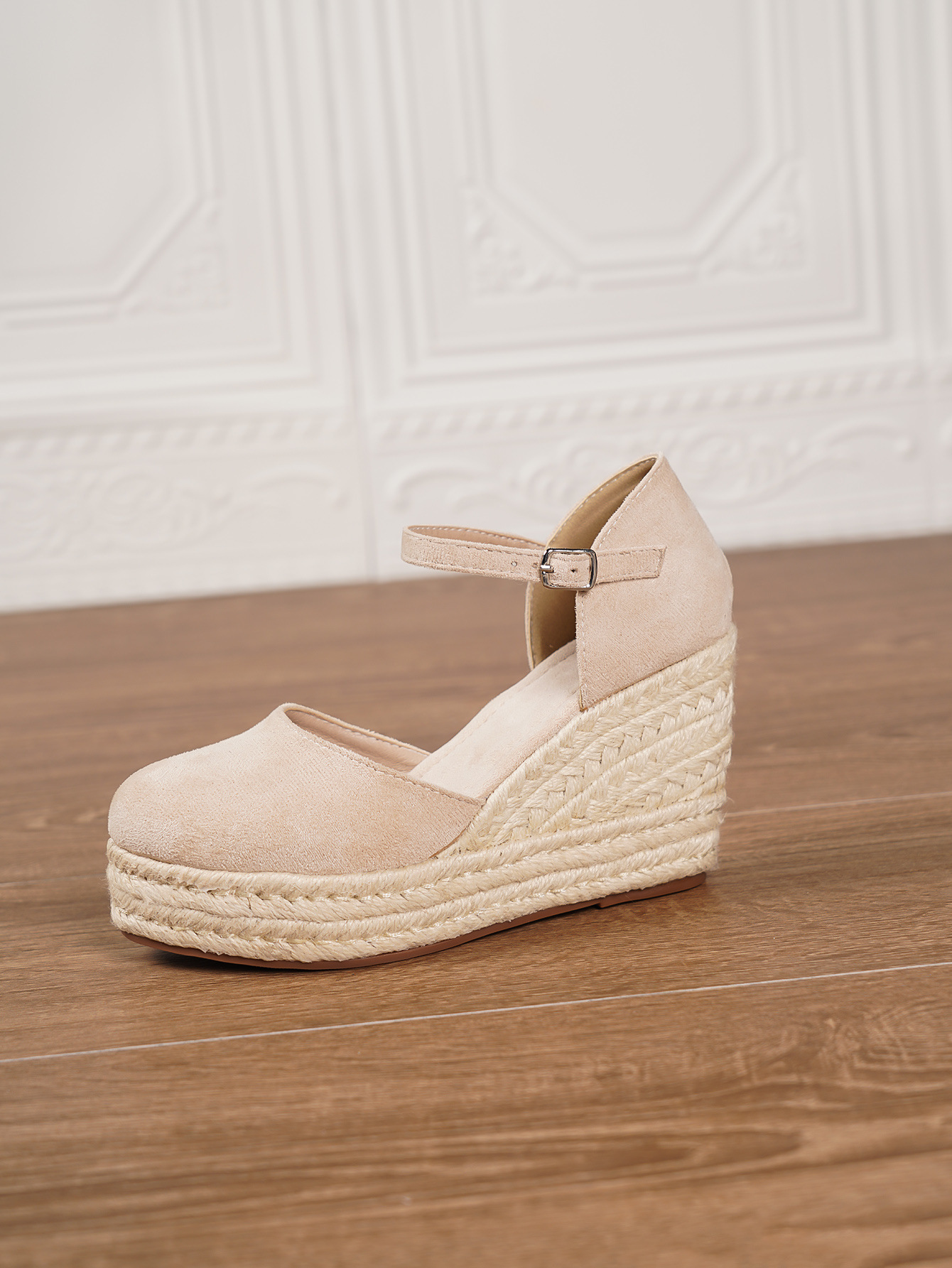 Straw Wedge Sandal Sole View – Sarah Express