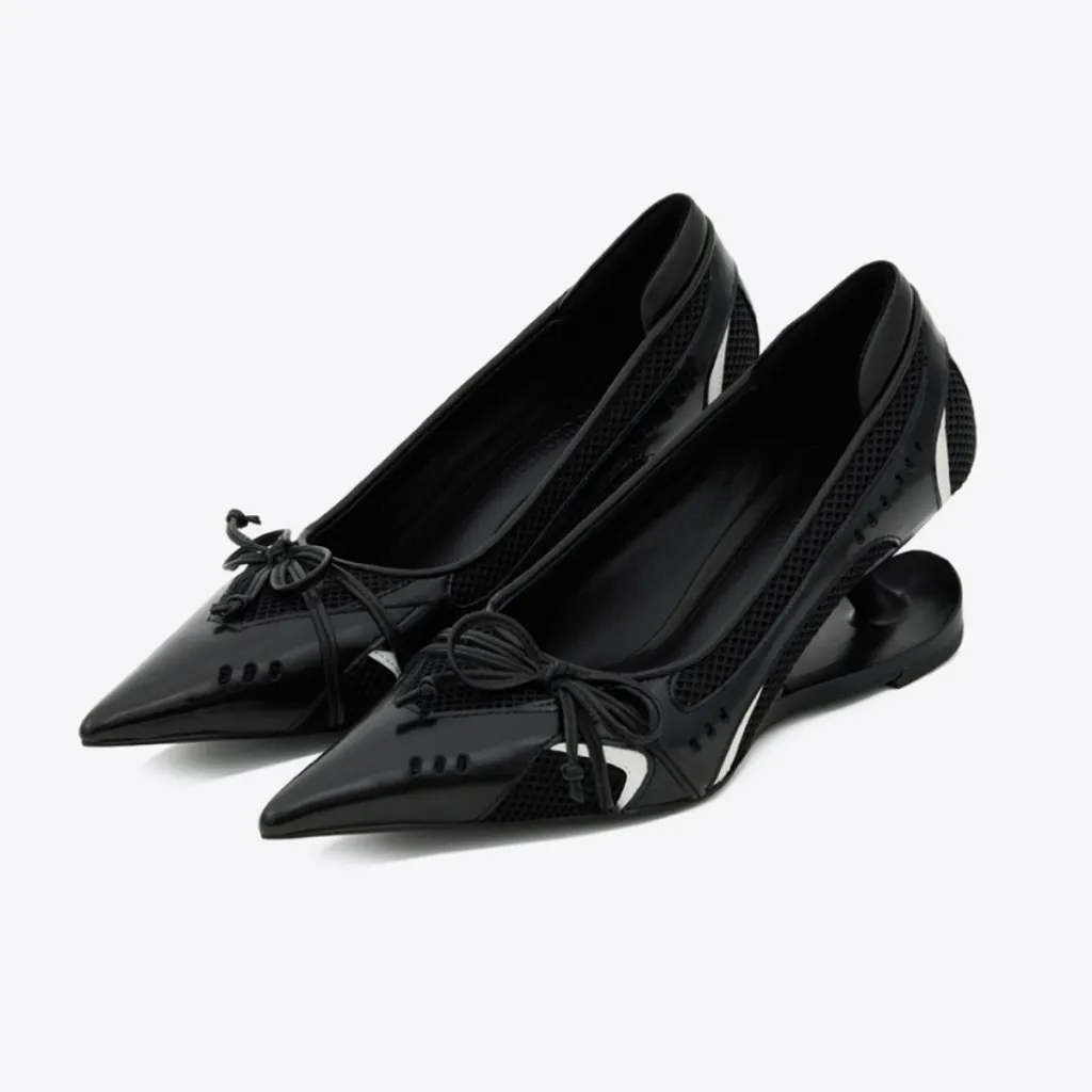 Retro Racing Shoes Suspension Profiled Heel Pointed Low-cut High Heels - Black