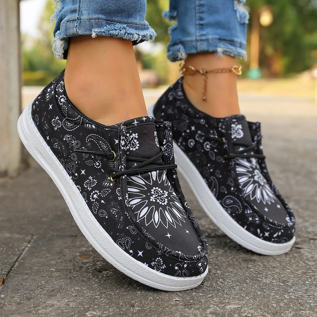 Women's Lace-up Round-toe Slip-on Canvas Shoes