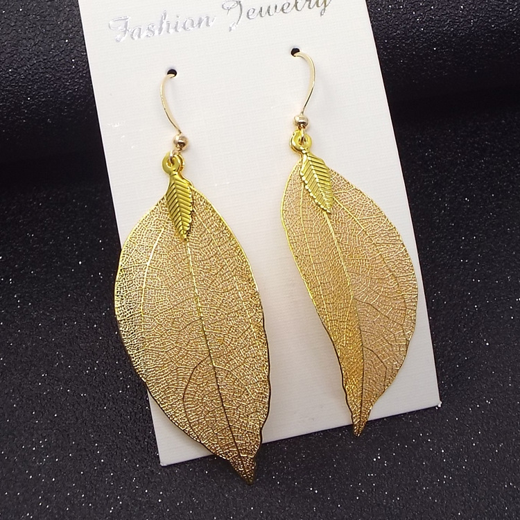 Retro Fashion Elegance Long Hollow Leaves Eardrops