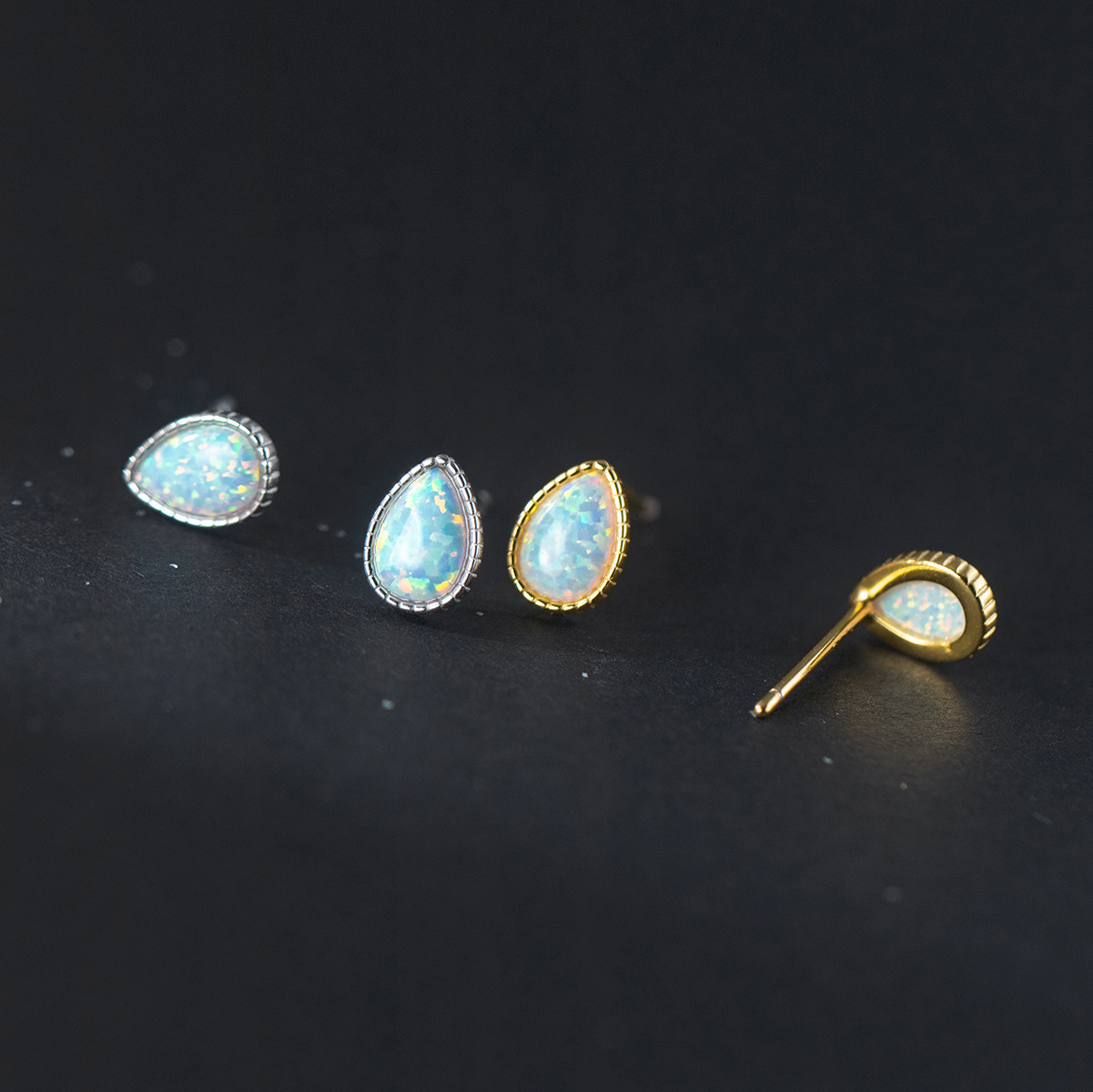S925 Silver Water Drop-shaped Earrings