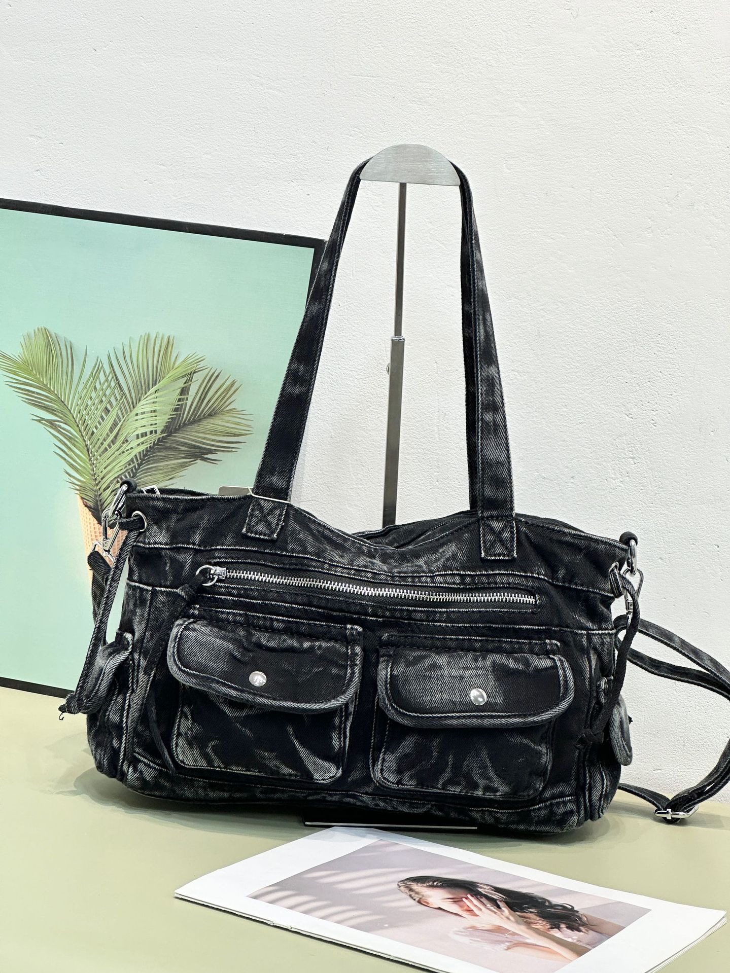 https://cf.cjdropshipping.com/quick/product/4c91a061-d7b7-4716-b11f-a3631b86b535.jpg