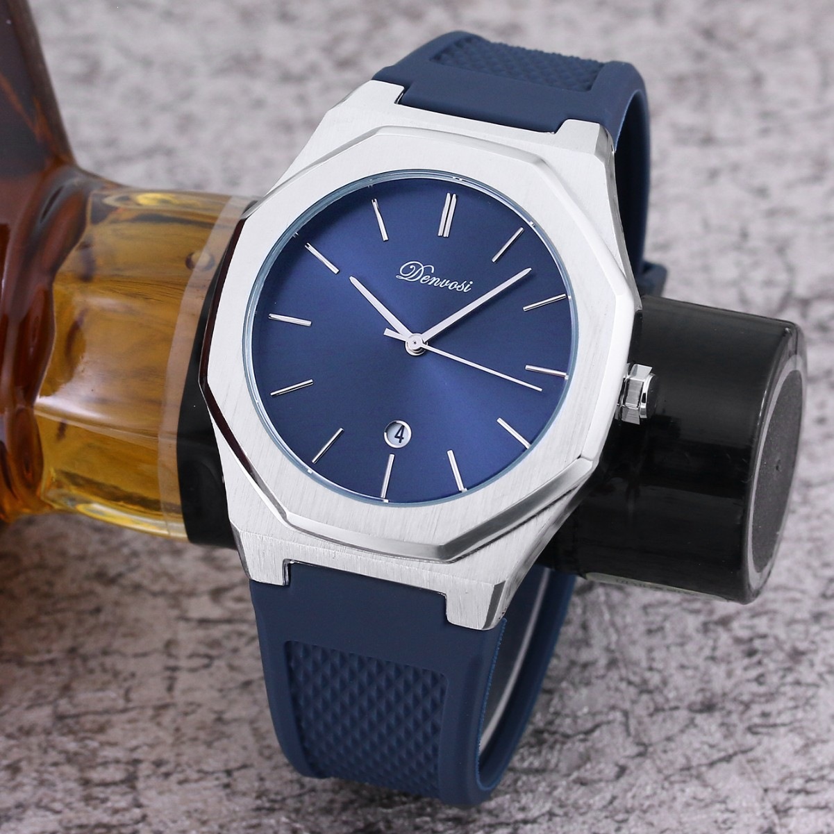 Elegant And Minimalist Waterproof Quartz Watch For Men 5
