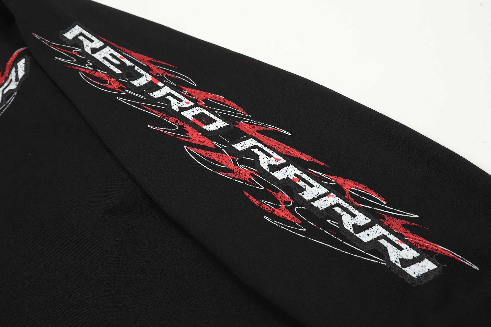 Men's Flame Letter Printed Round Neck Long Sleeve T-shirt