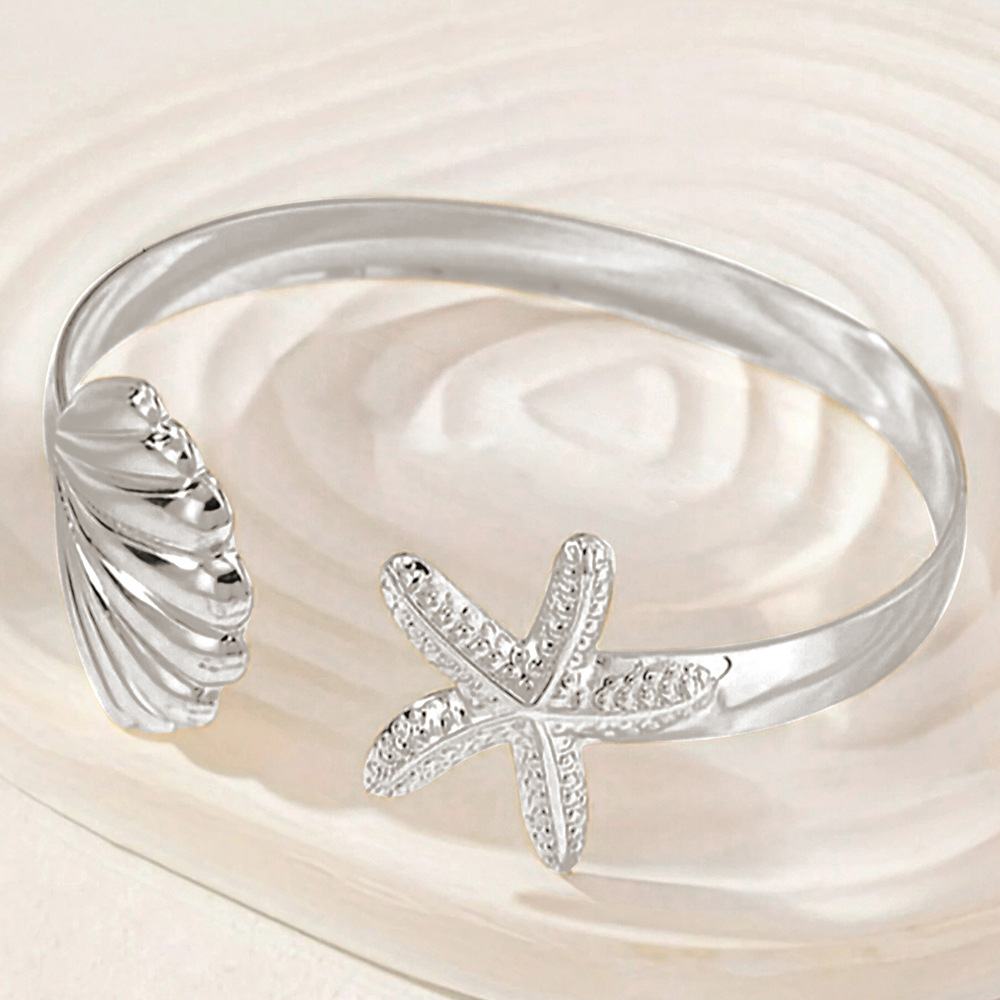 Elegant Personalized Stainless Steel Bracelet In A Beach-resort Style
