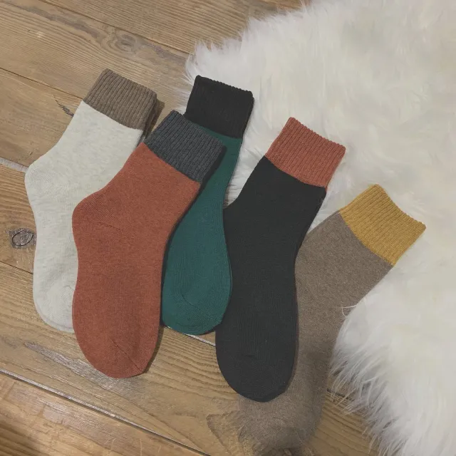 Women's Winter Mid length Sock Thick Long Color Matching Combination - Shop at LoveMi