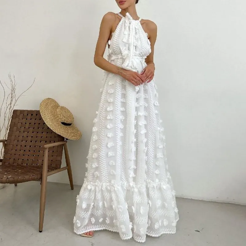 Round Neck Halter Three-dimensional Flower Cake Dress - White