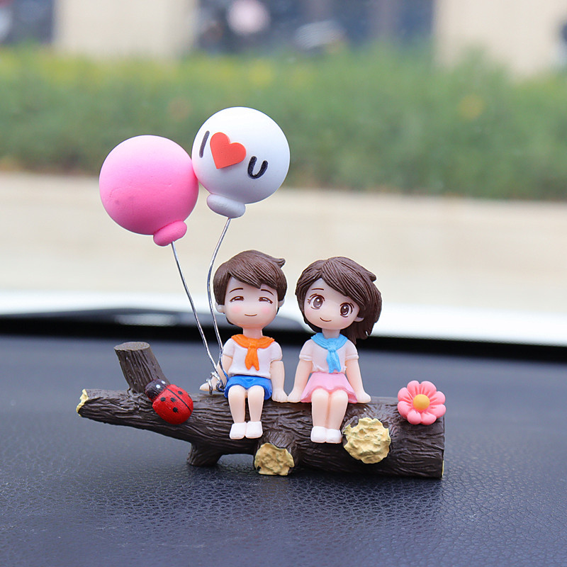 Cute Couple Balloon