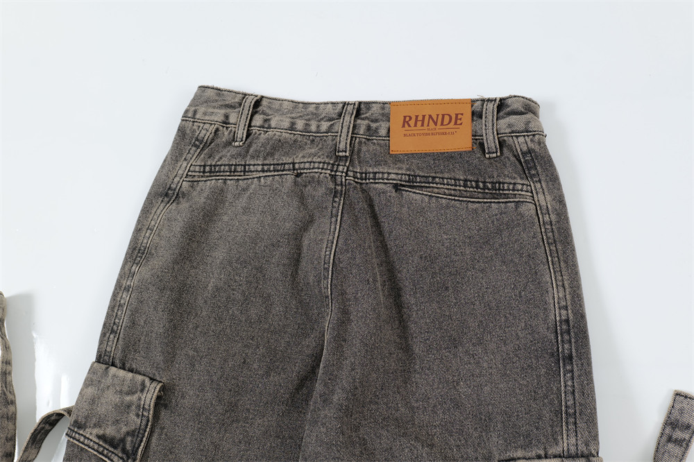 Title 16, Heavy Industry Denim Latzhose Verwaschen und ab...