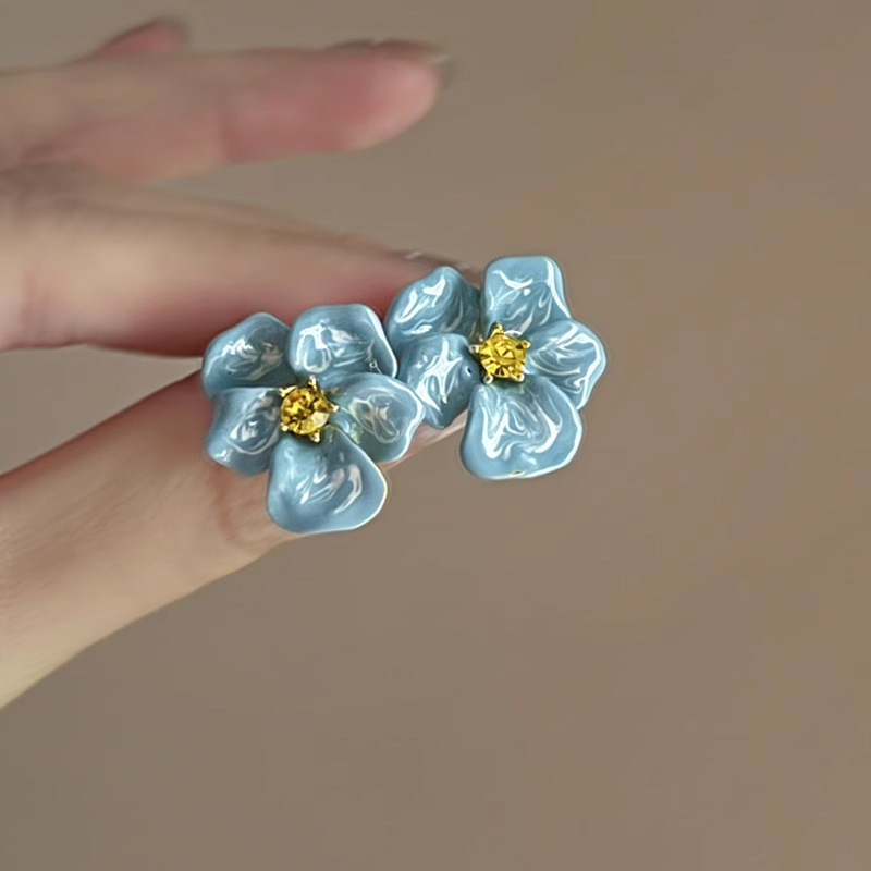 Retro Drip Glazed Flower Yellow Diamond Ear Studs Niche