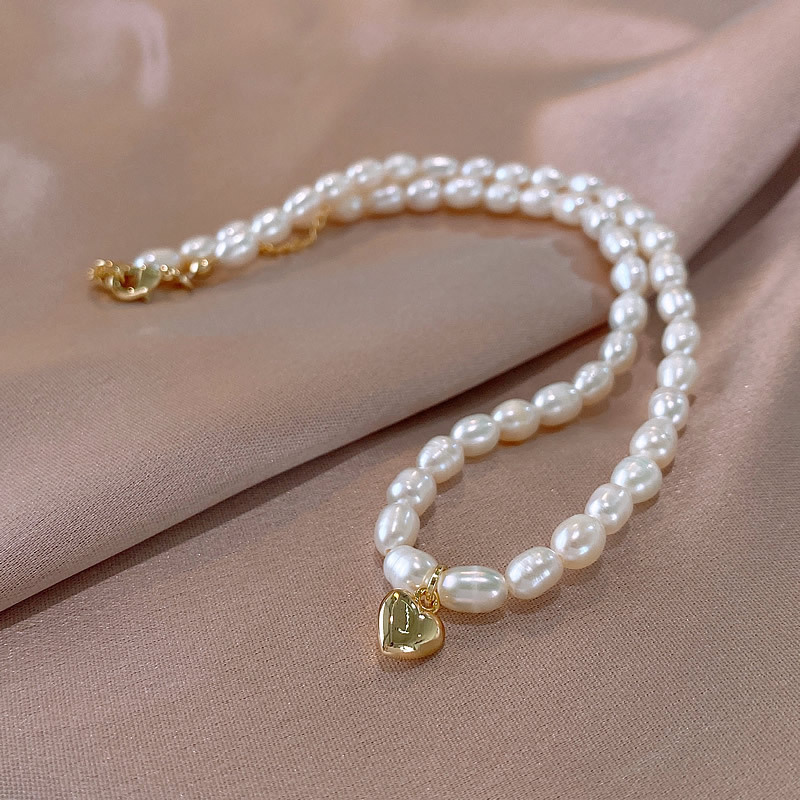Fashionable Freshwater Pearl Necklace For Women