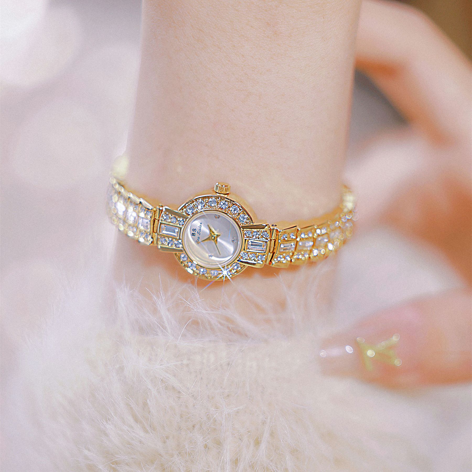 https://cf.cjdropshipping.com/quick/product/4dd7ff65-9223-4780-94ad-10bedafd6338.jpg
